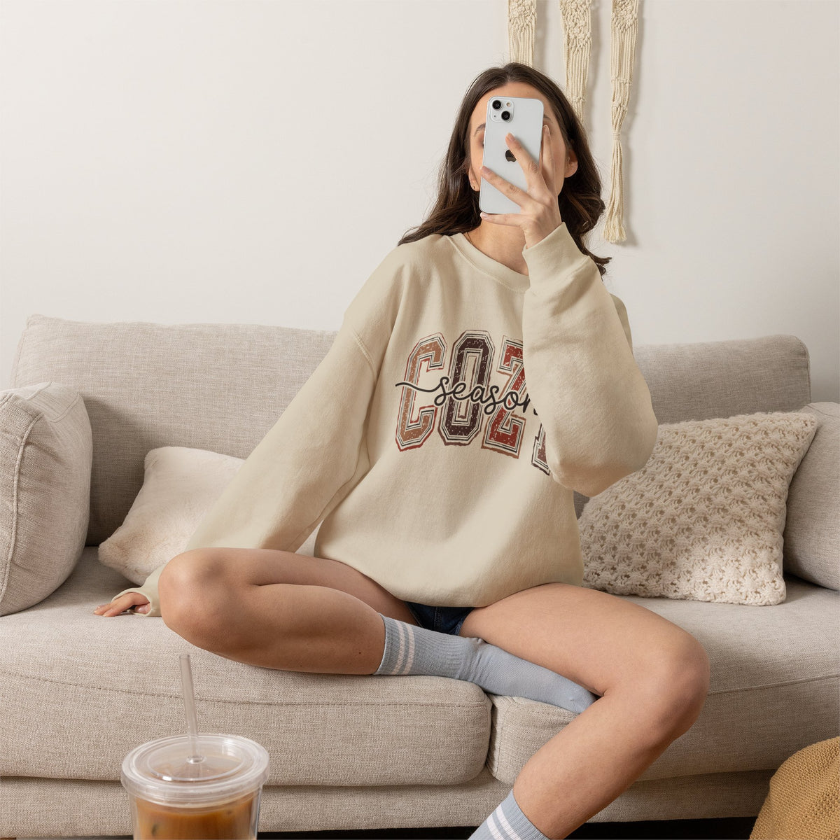 Sand crewneck sweatshirt with front graphic print, long sleeves