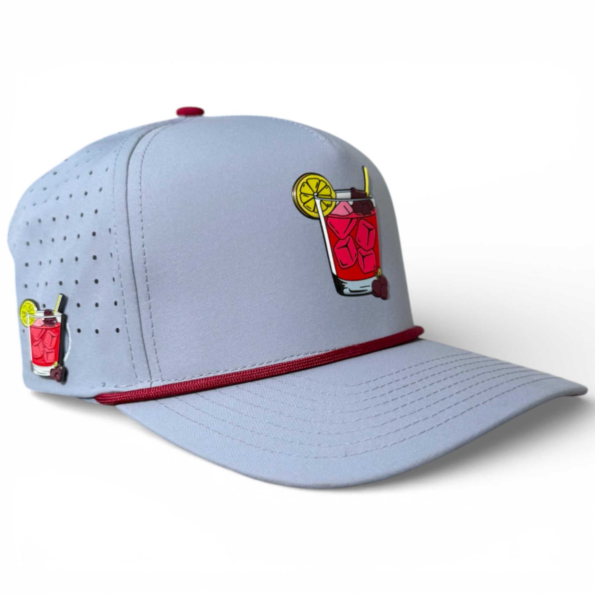 Golf snapback cap in light gray with perforations and built-in magnetic ball marker holder